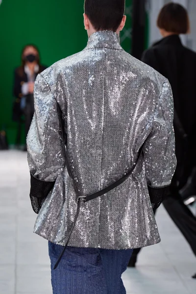 Look 42